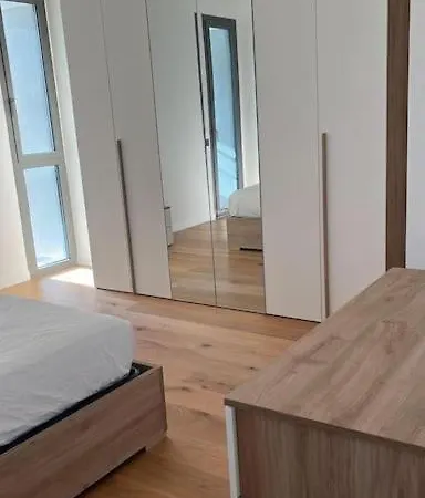 Venere Smeralda Living Apartment