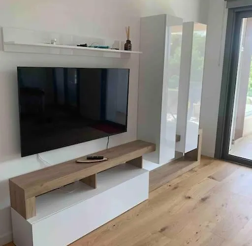 Venere Smeralda Living